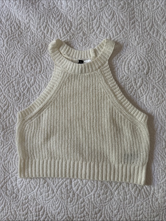 Tops - ✨4/$20 H&M Cream Knit Halter Crop Top